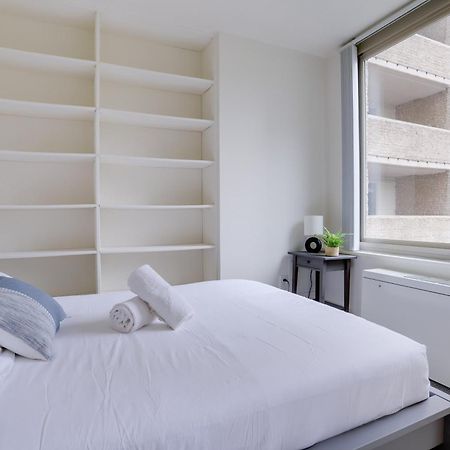 Awesome 1 Bedroom Apt + Den At Crystal City With Gym Arlington Ngoại thất bức ảnh